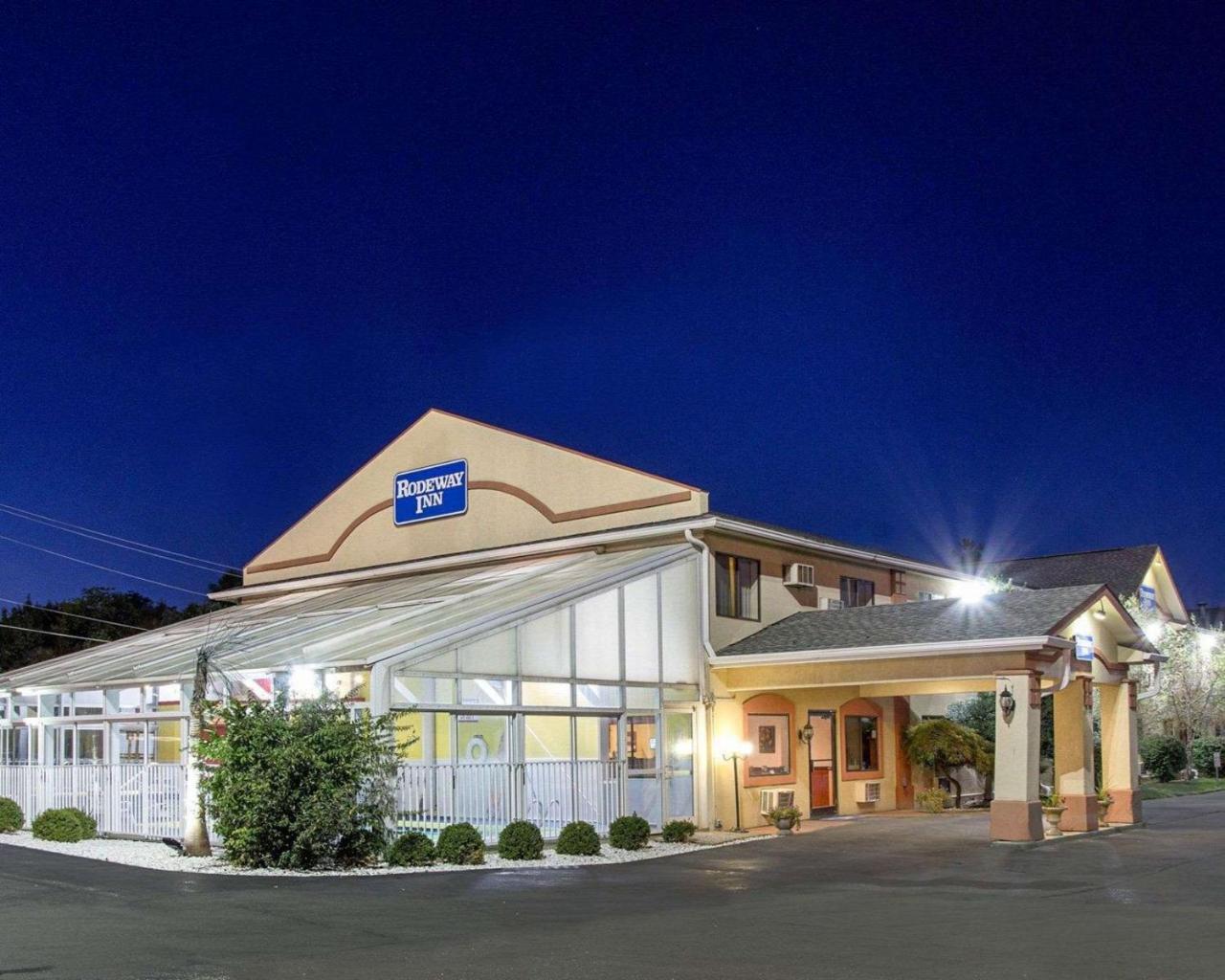 Rodeway Inn Florence - Cincinnati South Екстер'єр фото